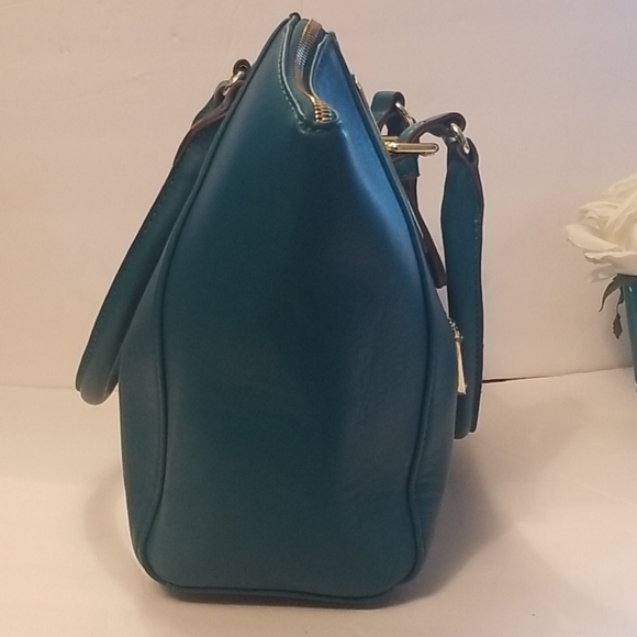 Regal (Bag only) - Picture 3 of 14